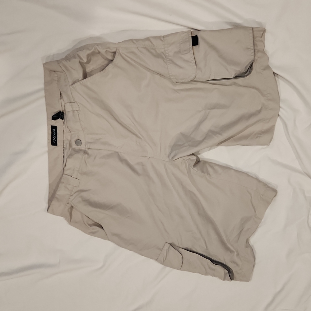 Men's Exceed shorts size 36 waist